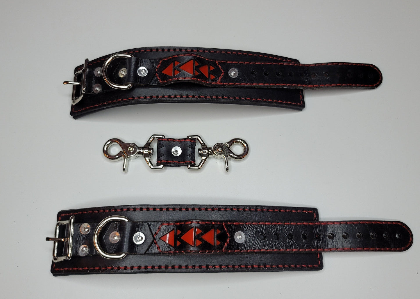 Tough Hide Sly Approach Hand Cuffs