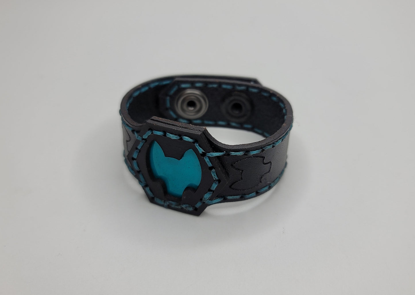 Tough Hide Where Wolf NFC Bracelet