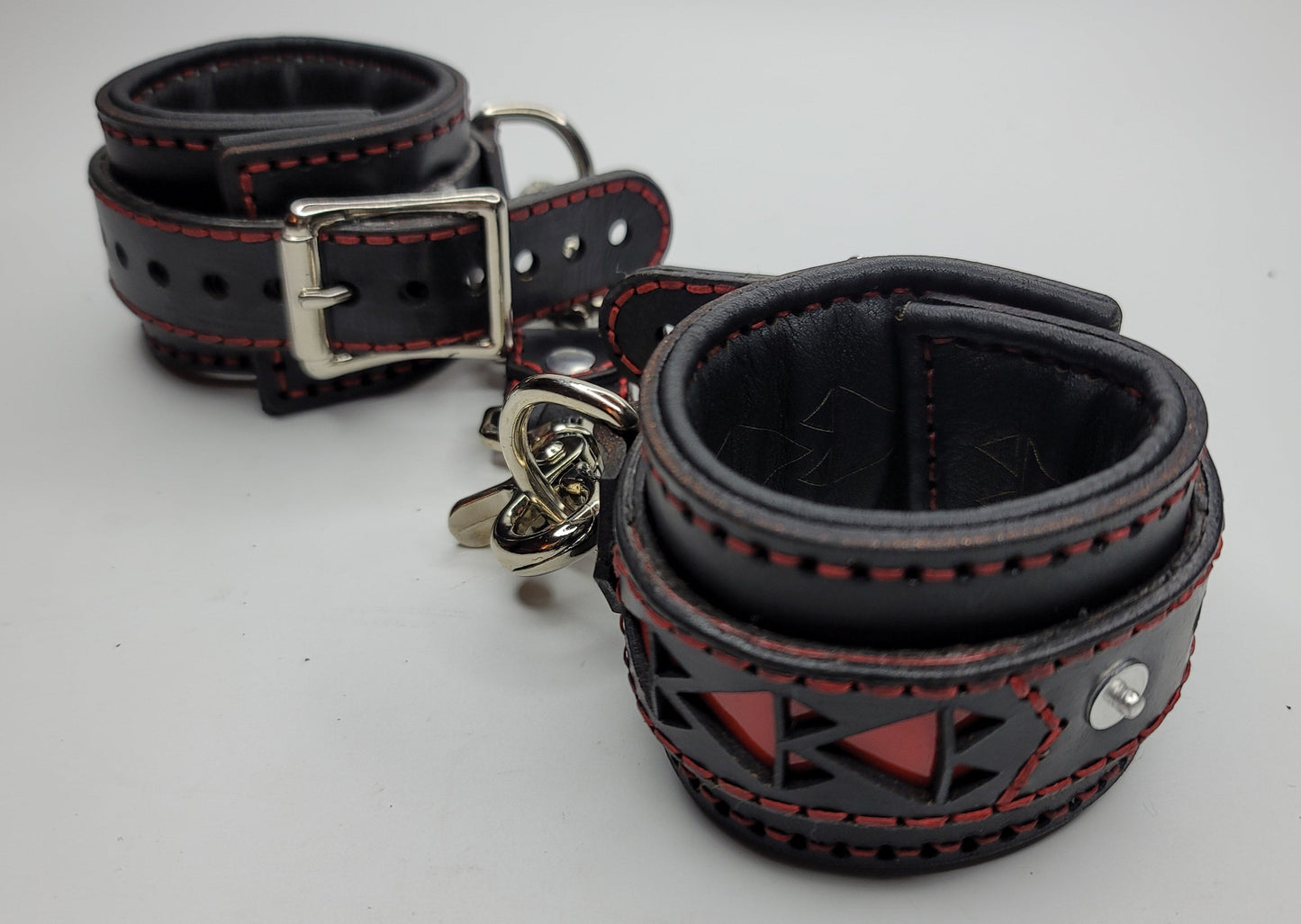 Tough Hide Sly Approach Hand Cuffs