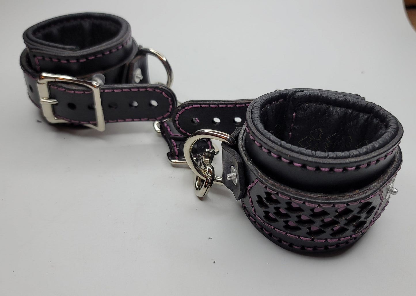 Tough Hide Heart to Scale Hand Cuffs