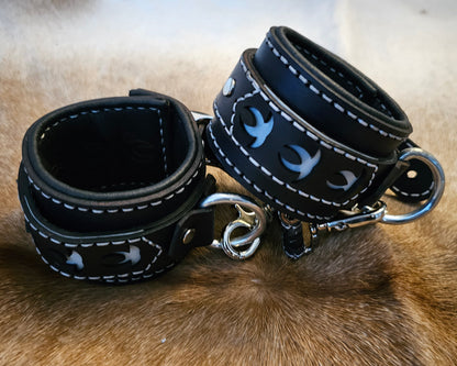 Tough Hide Claw and Fang Themed Hand Cuffs