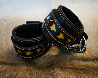 Tough Hide Fox Hand Cuffs