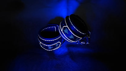 Tough Hide Fox Hand Cuffs