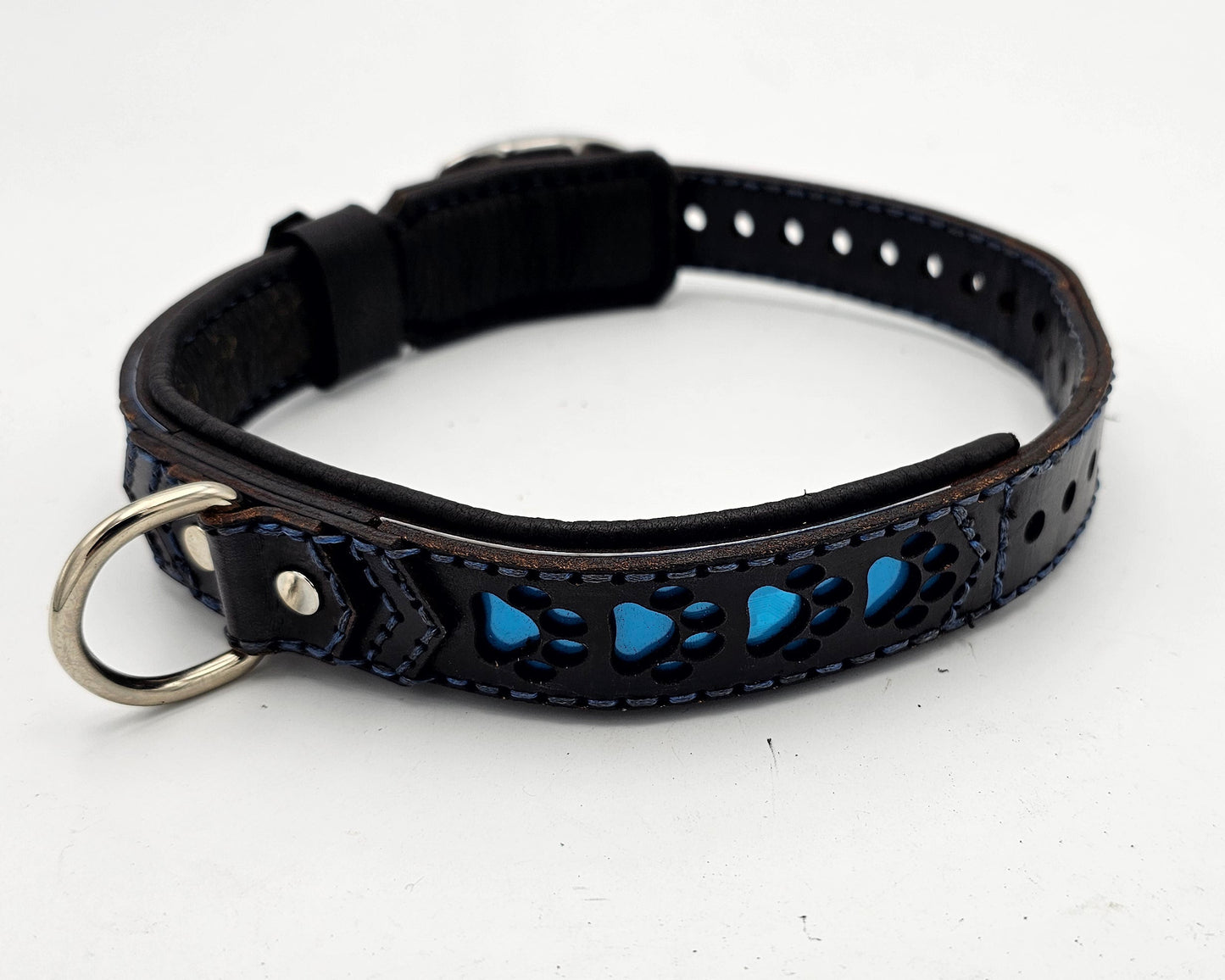 Tough Hide Pawprint Collar Choker