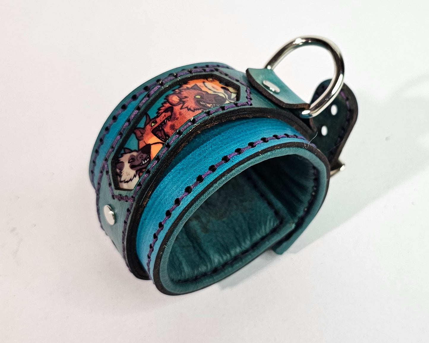 Tough Hide Camp Howl Extinct Species Hand Cuffs