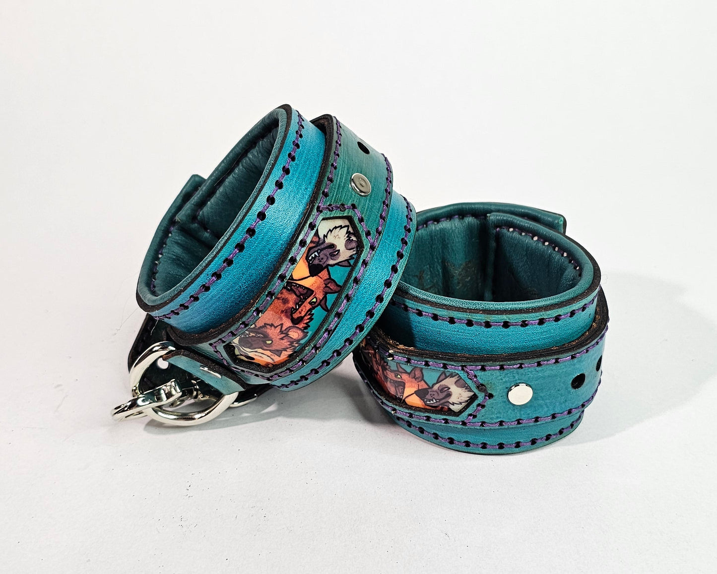 Tough Hide Camp Howl Extinct Species Hand Cuffs